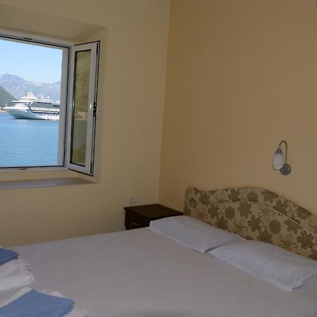 Apartments Ivanovic Kotor Luaran gambar