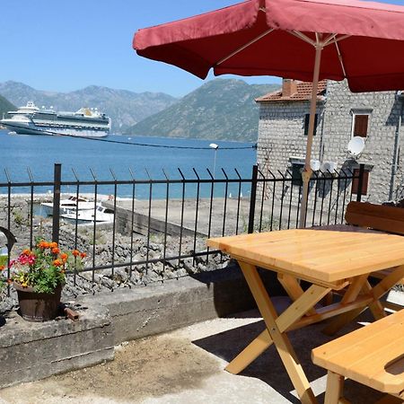 Apartments Ivanovic Kotor Luaran gambar