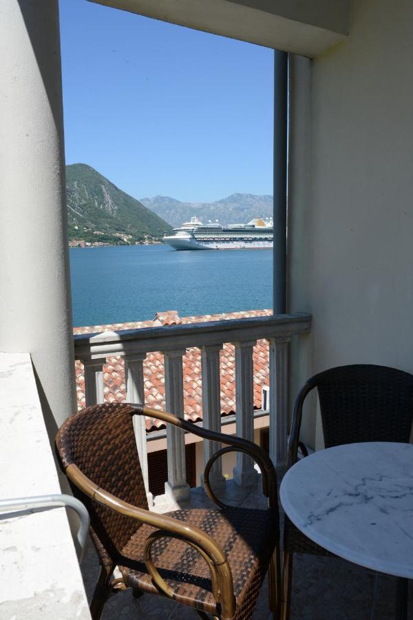 Apartments Ivanovic Kotor Luaran gambar