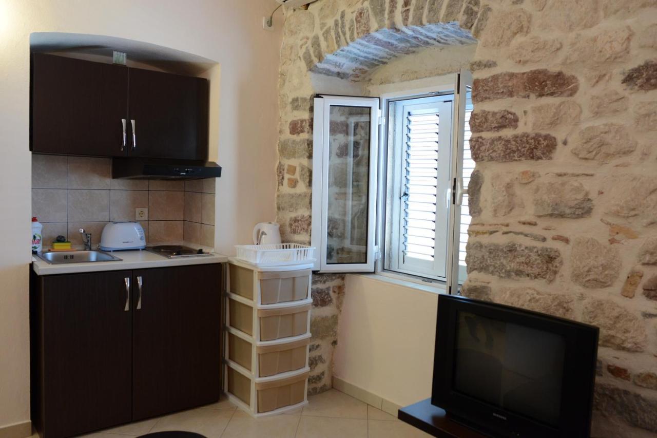 Apartments Ivanovic Kotor Luaran gambar